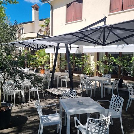 Hotel Piroga Padova Selvazzano Dentro Exterior foto