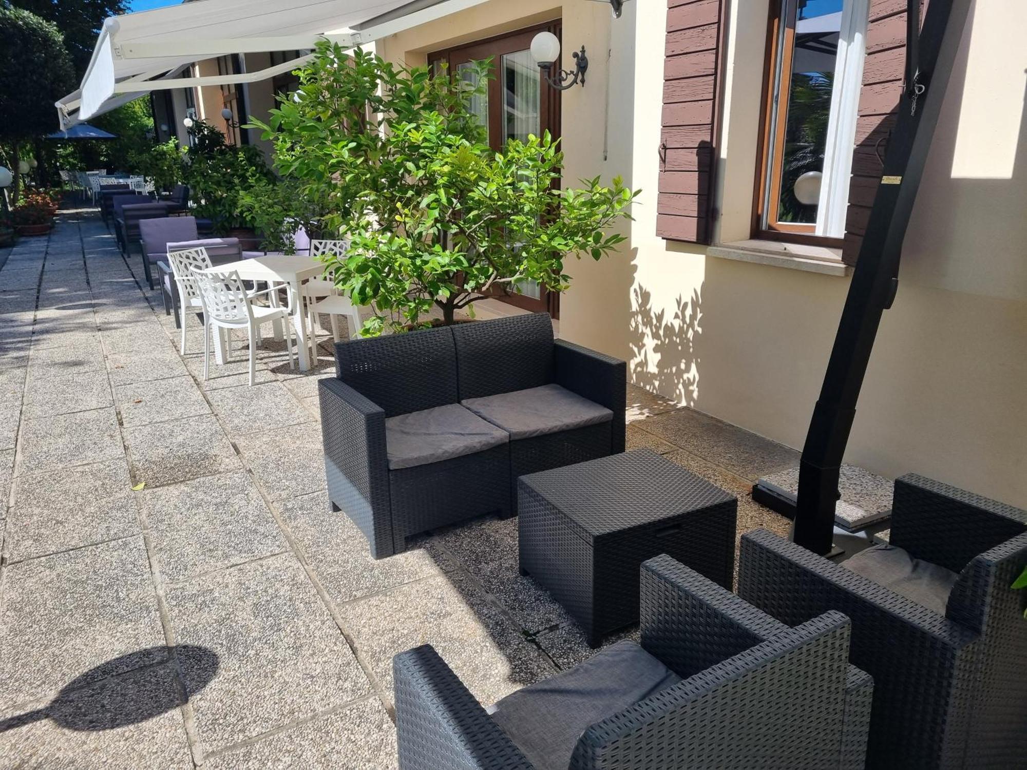 Hotel Piroga Padova Selvazzano Dentro Exterior foto